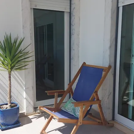 アパート To Sea *